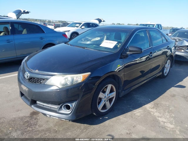 2014 TOYOTA CAMRY 4T1BF1FK5EU417065 Photo 1