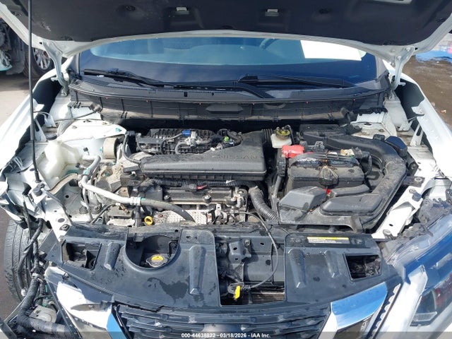 44638822 :رقم المزاد ، KNMAT2MV8JP581589 vin ، 2018 Nissan Rogue Sv مزاد بيع