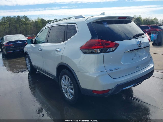 44638822 :رقم المزاد ، KNMAT2MV8JP581589 vin ، 2018 Nissan Rogue Sv مزاد بيع