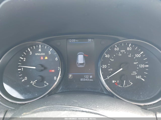 44638822 :رقم المزاد ، KNMAT2MV8JP581589 vin ، 2018 Nissan Rogue Sv مزاد بيع