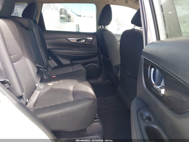 44638822 :رقم المزاد ، KNMAT2MV8JP581589 vin ، 2018 Nissan Rogue Sv مزاد بيع