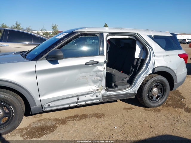 2021 Ford Police Interceptor Utility მანქანა იყიდება აუქციონზე, vin: 1FM5K8AW5MNA01683, აუქციონის ნომერი: 44638843
