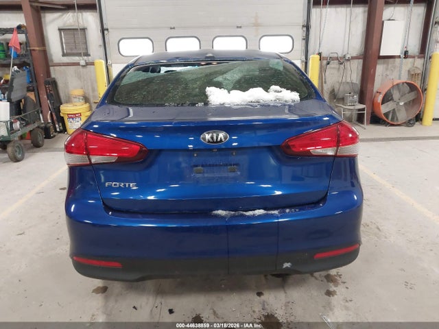 44638859 :رقم المزاد ، 3KPFL4A77HE080291 vin ، 2017 Kia Forte Lx مزاد بيع