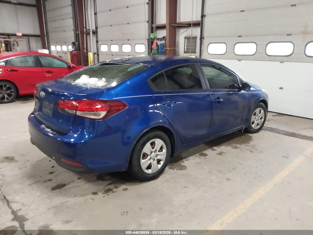 44638859 :رقم المزاد ، 3KPFL4A77HE080291 vin ، 2017 Kia Forte Lx مزاد بيع
