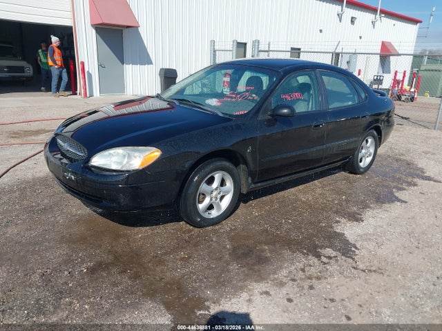 44638881 :رقم المزاد ، 1FAFP5323YA172308 vin ، 2000 Ford Taurus Se مزاد بيع