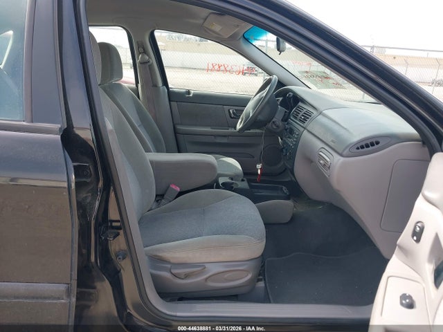 44638881 :رقم المزاد ، 1FAFP5323YA172308 vin ، 2000 Ford Taurus Se مزاد بيع