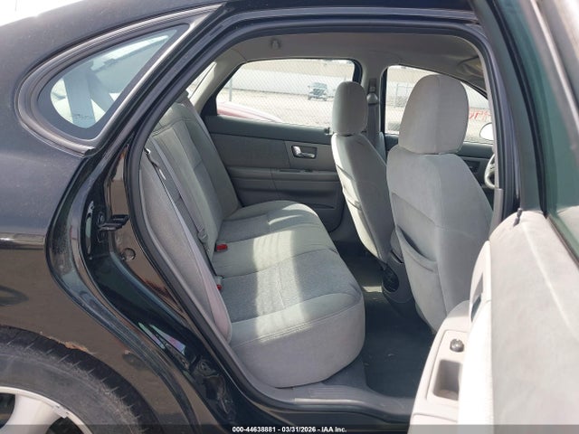 44638881 :رقم المزاد ، 1FAFP5323YA172308 vin ، 2000 Ford Taurus Se مزاد بيع