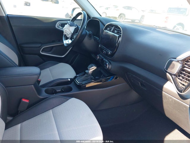 KNDJ53AU2P7193794 KIA Soul Gt-line