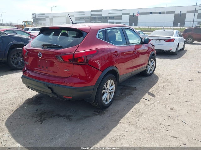 2017 Nissan Rogue Sport S მანქანა იყიდება აუქციონზე, vin: JN1BJ1CR6HW120614, აუქციონის ნომერი: 44638922