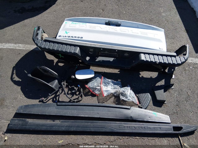 3GCPYFEL8LG441341 Chevrolet Silverado 1500 4wd Short Bed Lt Trail Boss
