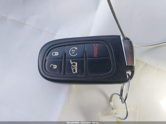 2015 Jeep Cherokee Limited მანქანა იყიდება აუქციონზე, vin: 1C4PJMDB5FW610044, აუქციონის ნომერი: 44638969