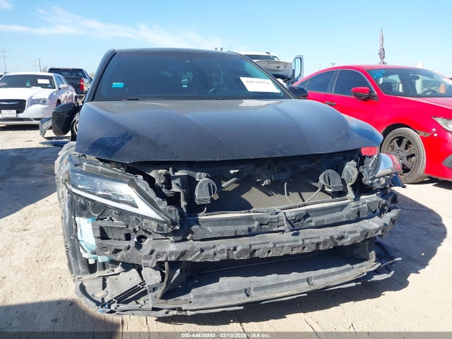 4T1B11HK5JU569398 Toyota CAMRY SE