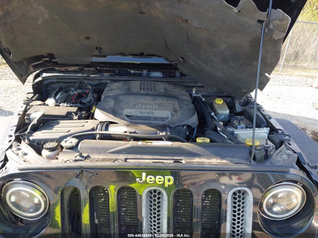 1C4BJWEG8FL624909 Jeep Wrangler Unlimited Sahara