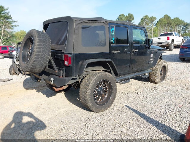 1C4BJWEG8FL624909 Jeep Wrangler Unlimited Sahara