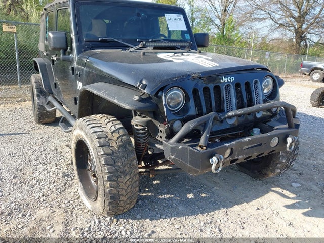 1C4BJWEG8FL624909 Jeep Wrangler Unlimited Sahara