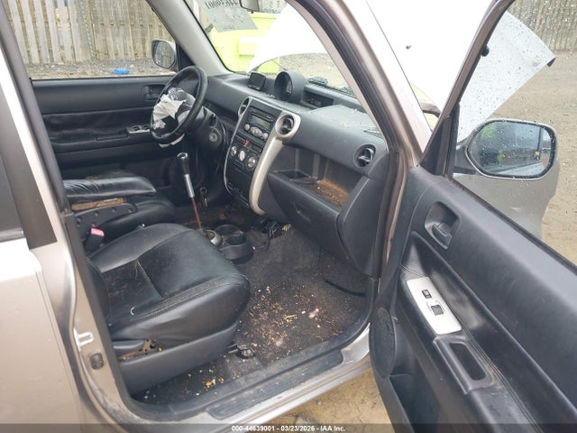 44639001 :رقم المزاد ، JTLKT334064122735 vin ، 2006 Toyota Scion Xb مزاد بيع