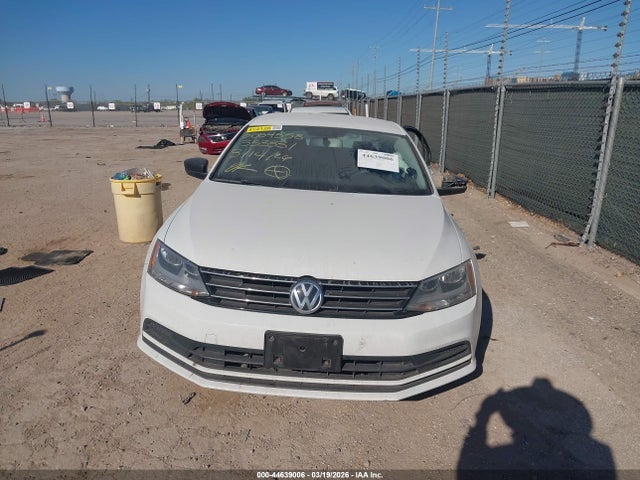 44639006 :رقم المزاد ، 3VW267AJ5GM353331 vin ، 2016 Volkswagen Jetta 1.4t S مزاد بيع