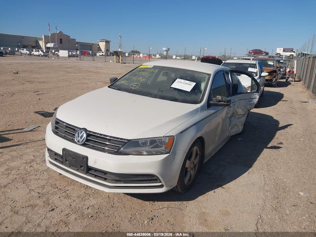 44639006 :رقم المزاد ، 3VW267AJ5GM353331 vin ، 2016 Volkswagen Jetta 1.4t S مزاد بيع