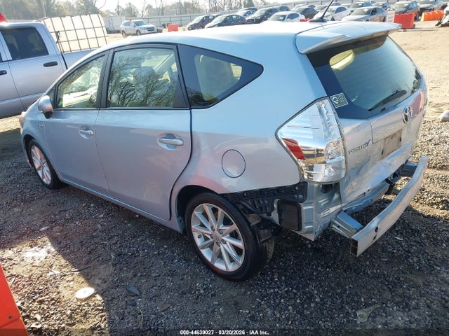 2014 TOYOTA PRIUS V JTDZN3EU6EJ003508 Photo 2
