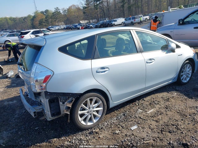 2014 TOYOTA PRIUS V JTDZN3EU6EJ003508 Photo 3