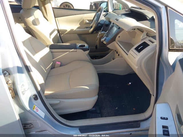 2014 TOYOTA PRIUS V JTDZN3EU6EJ003508 Photo 4