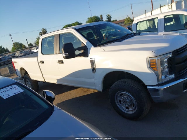 Ford F-350 Xl 2018 1FT8W3B61JEC83856 Image 16