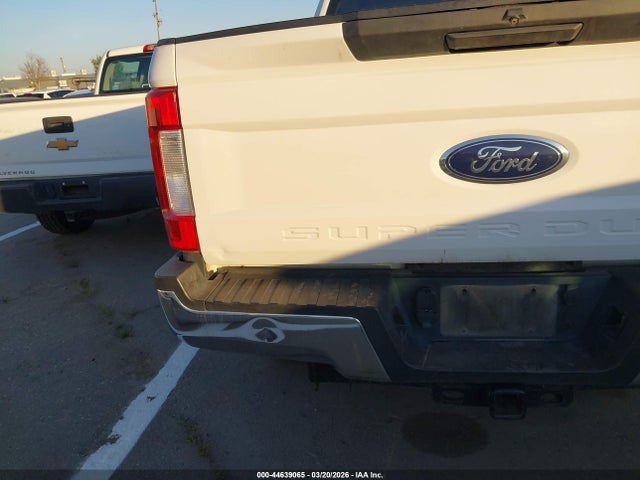 Ford F-350 Xl 2018 1FT8W3B61JEC83856 Image 6