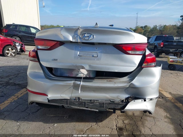 Продаж на аукціоні авто 2017 Hyundai Elantra Se, vin: 5NPD74LF2HH205810, номер лоту: 44639097