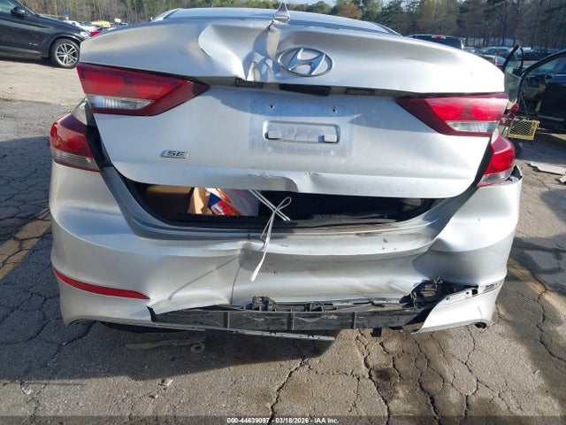 Продаж на аукціоні авто 2017 Hyundai Elantra Se, vin: 5NPD74LF2HH205810, номер лоту: 44639097