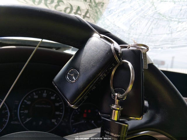 44639098 :رقم المزاد ، 3MVDMBDL3NM447088 vin ، 2022 Mazda Cx-30 Premium مزاد بيع
