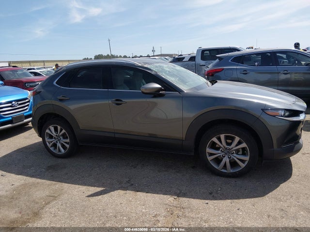 44639098 :رقم المزاد ، 3MVDMBDL3NM447088 vin ، 2022 Mazda Cx-30 Premium مزاد بيع