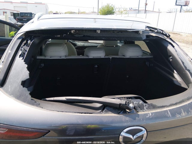 44639098 :رقم المزاد ، 3MVDMBDL3NM447088 vin ، 2022 Mazda Cx-30 Premium مزاد بيع
