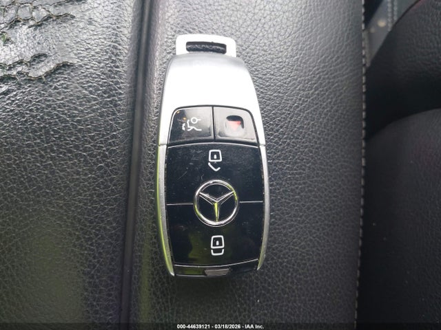 Продажа на аукционе авто 2017 Mercedes-benz E 300, vin: WDDZF4JB1HA055579, номер лота: 44639121