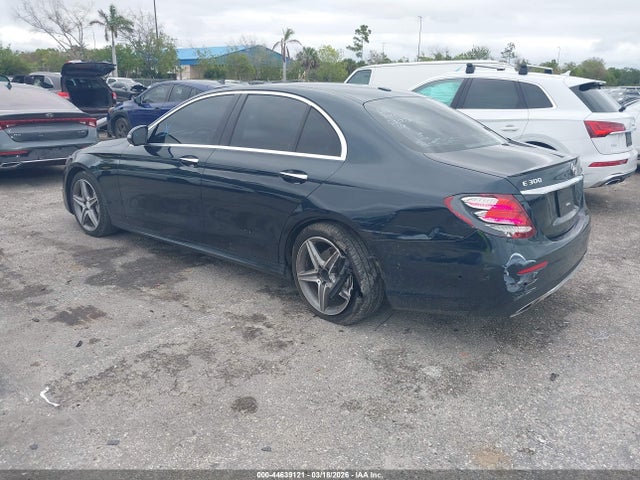 Продажа на аукционе авто 2017 Mercedes-benz E 300, vin: WDDZF4JB1HA055579, номер лота: 44639121