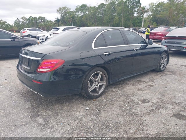 Продажа на аукционе авто 2017 Mercedes-benz E 300, vin: WDDZF4JB1HA055579, номер лота: 44639121
