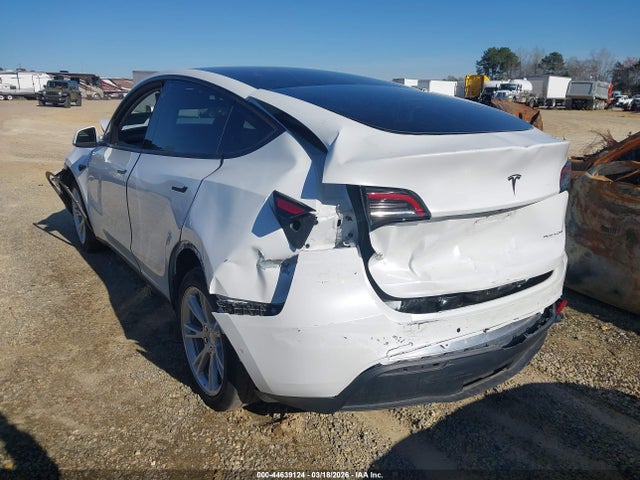 2021 TESLA MODEL Y 5YJYGDEE5MF204830 Photo 2