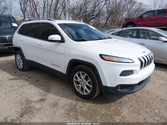 Продажа на аукционе авто 2015 Jeep Cherokee Latitude, vin: 1C4PJLCBXFW585010, номер лота: 44639130