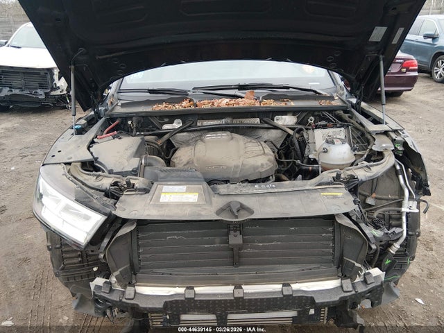WA1BNAFY9J2243576 Audi Q5 2.0t Premium/2.0t Tech Premium
