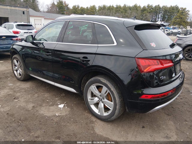WA1BNAFY9J2243576 Audi Q5 2.0t Premium/2.0t Tech Premium