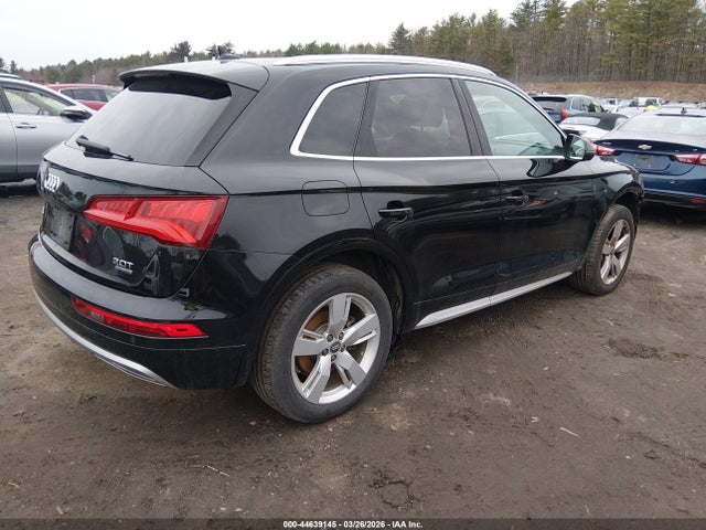 WA1BNAFY9J2243576 Audi Q5 2.0t Premium/2.0t Tech Premium