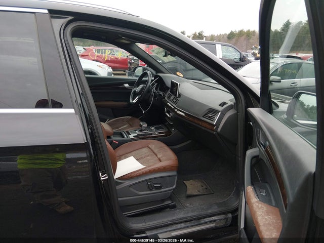 WA1BNAFY9J2243576 Audi Q5 2.0t Premium/2.0t Tech Premium