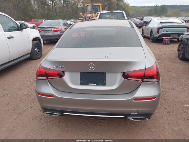 44639182 :رقم المزاد ، W1K3G4EB8LW044846 vin ، 2020 Mercedes-benz A 220 مزاد بيع