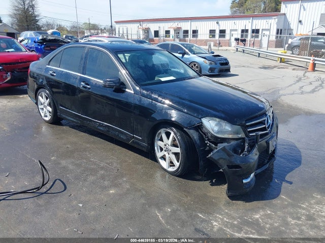 Продажа на аукционе авто 2014 Mercedes-benz C 250 Sport, vin: WDDGF4HB7EA960143, номер лота: 44639185