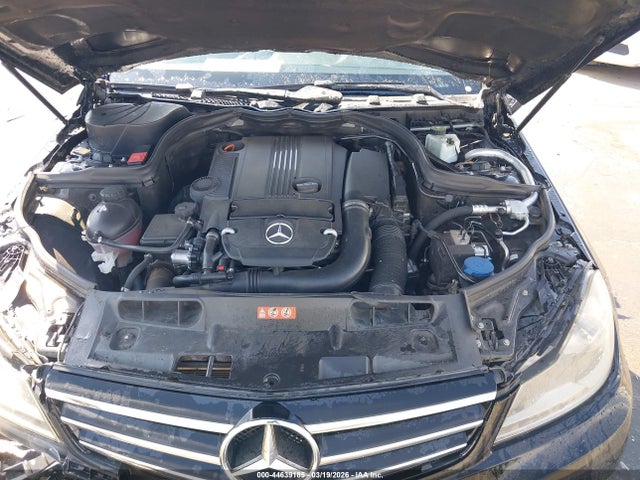 Aukcja sprzedaży 2014 Mercedes-benz C 250 Sport, vin: WDDGF4HB7EA960143, numer aukcji: 44639185