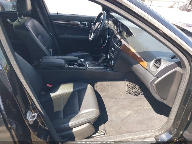 Aukcja sprzedaży 2014 Mercedes-benz C 250 Sport, vin: WDDGF4HB7EA960143, numer aukcji: 44639185