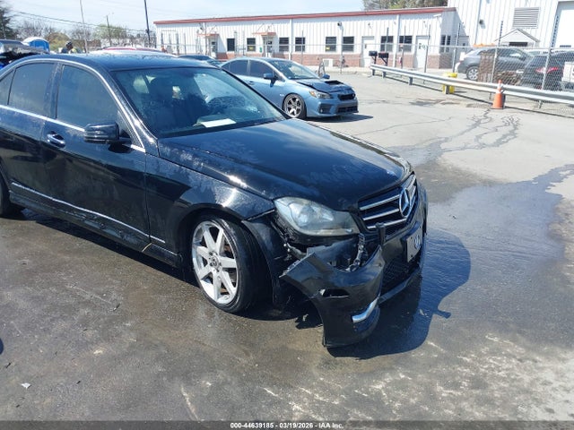 Aukcja sprzedaży 2014 Mercedes-benz C 250 Sport, vin: WDDGF4HB7EA960143, numer aukcji: 44639185