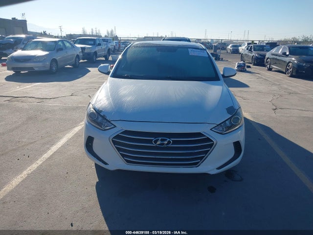 5NPD74LF0HH093251 Hyundai ELANTRA SE
