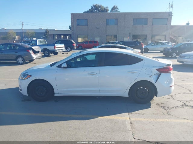 5NPD74LF0HH093251 Hyundai ELANTRA SE