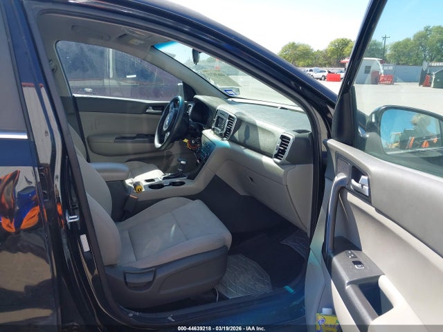 Продажа на аукционе авто 2017 Kia Sportage Lx, vin: KNDPM3AC4H7145087, номер лота: 44639218