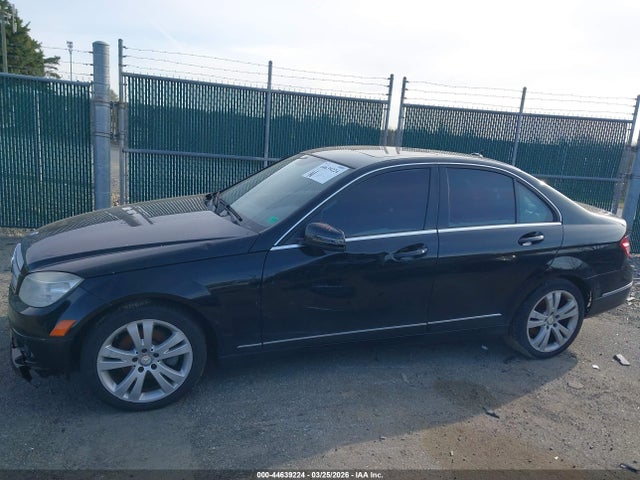 Продаж на аукціоні авто 2010 Mercedes-benz C 300 Luxury 4matic, vin: WDDGF8BBXAF520446, номер лоту: 44639224